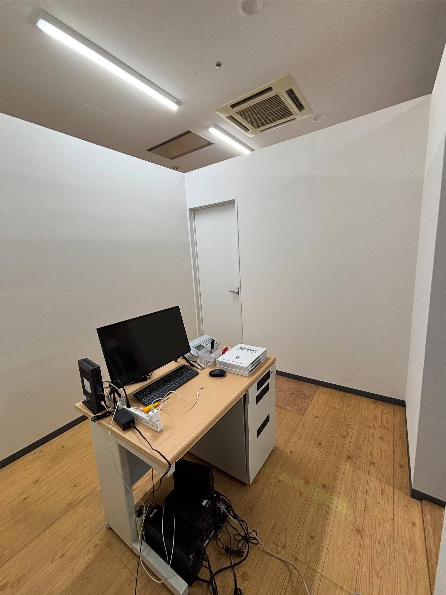 テナントの一部に事務所を作りました!