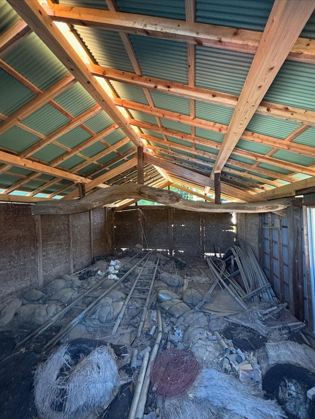 小屋の屋根のリフォーム