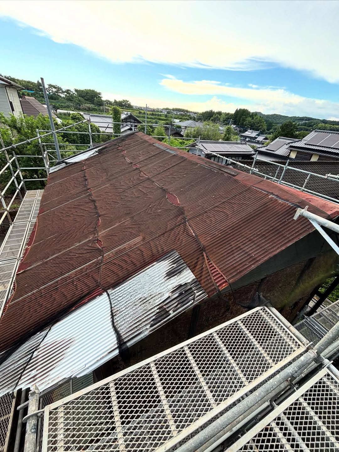 小屋の屋根のリフォーム