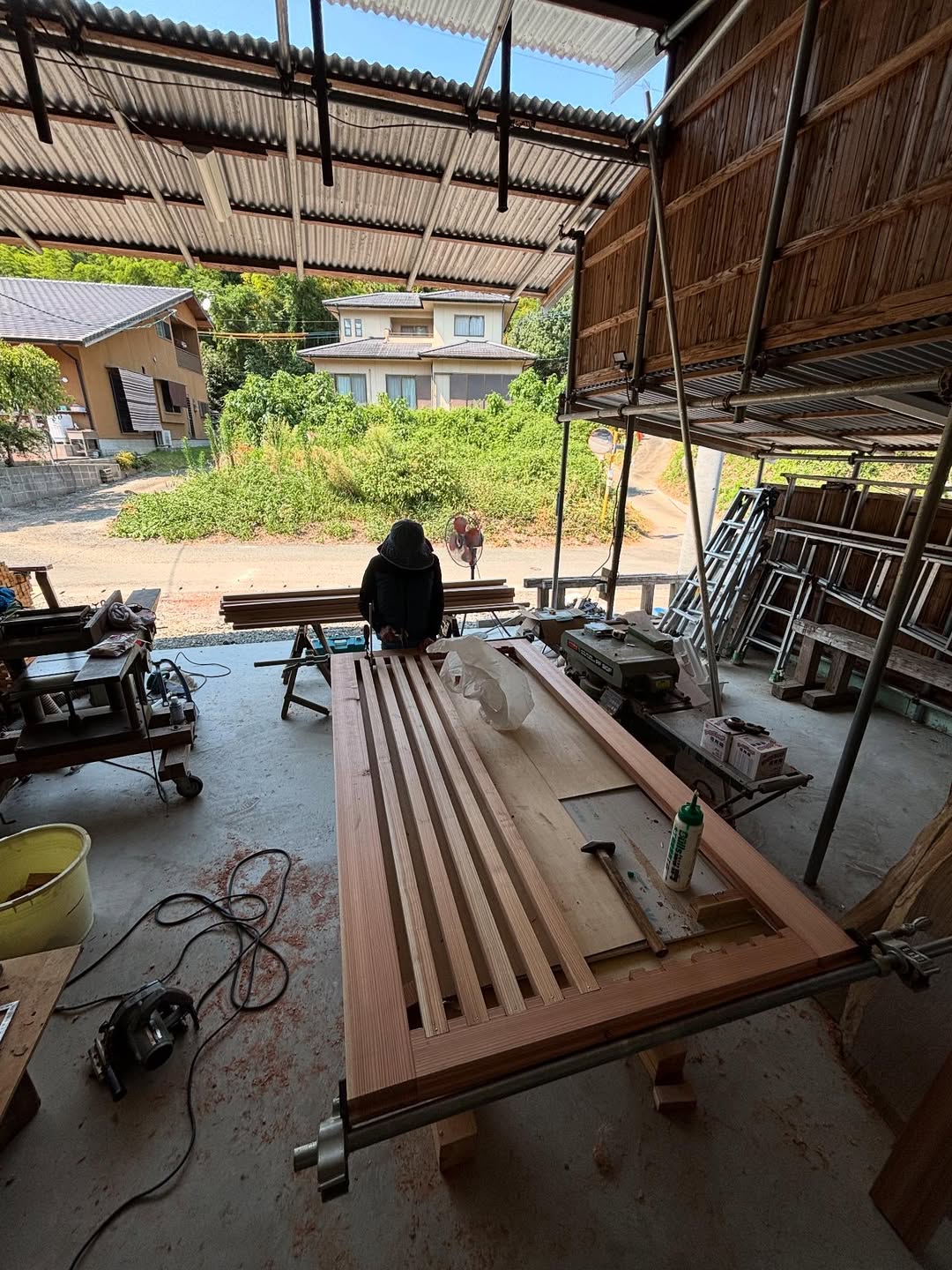 洗濯物干し部屋から軒下半外空間にリフォーム